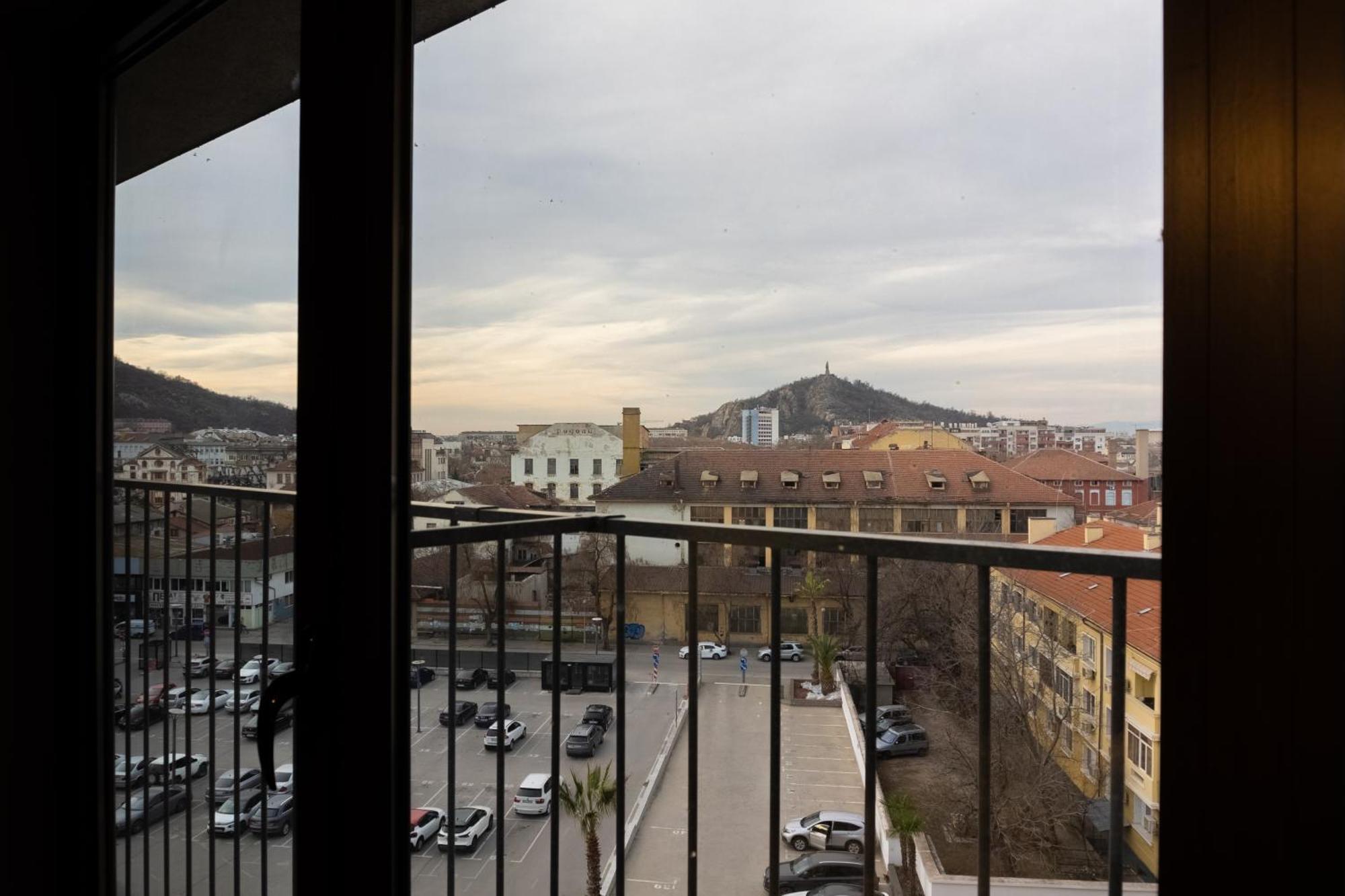 Capital City Center Apart Residence Plovdiv Exterior foto
